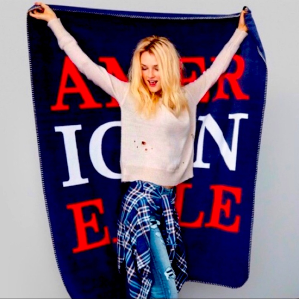 American Eagle outfitters throw blanket